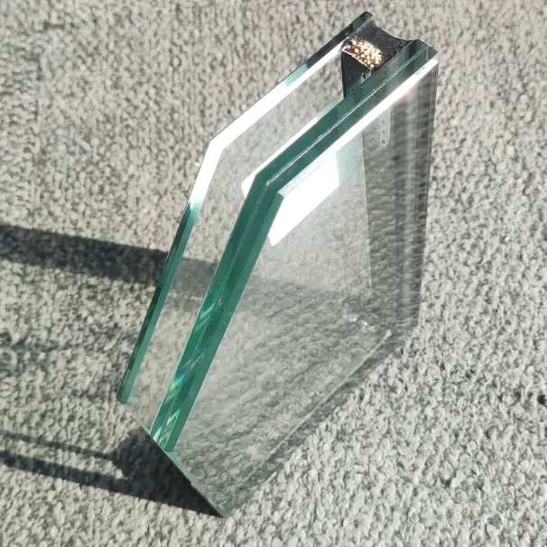 문 및 창문용 절연유리